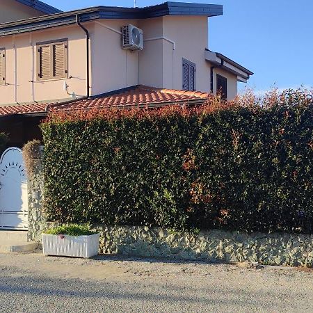 Villetta Aurora Villaggio Porto Ada A 2 Passi Dal Mare Pizzo  Exterior foto