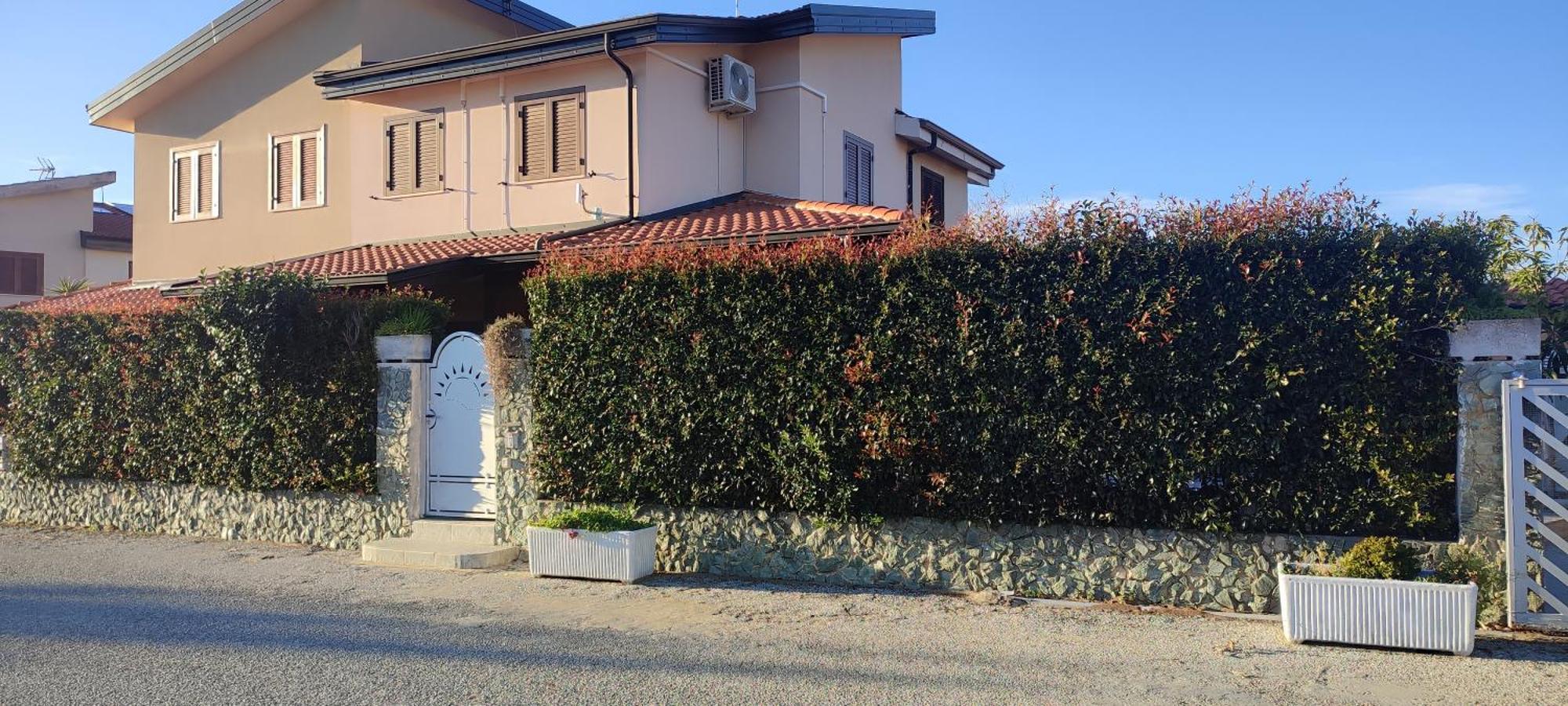 Villetta Aurora Villaggio Porto Ada A 2 Passi Dal Mare Pizzo  Exterior foto